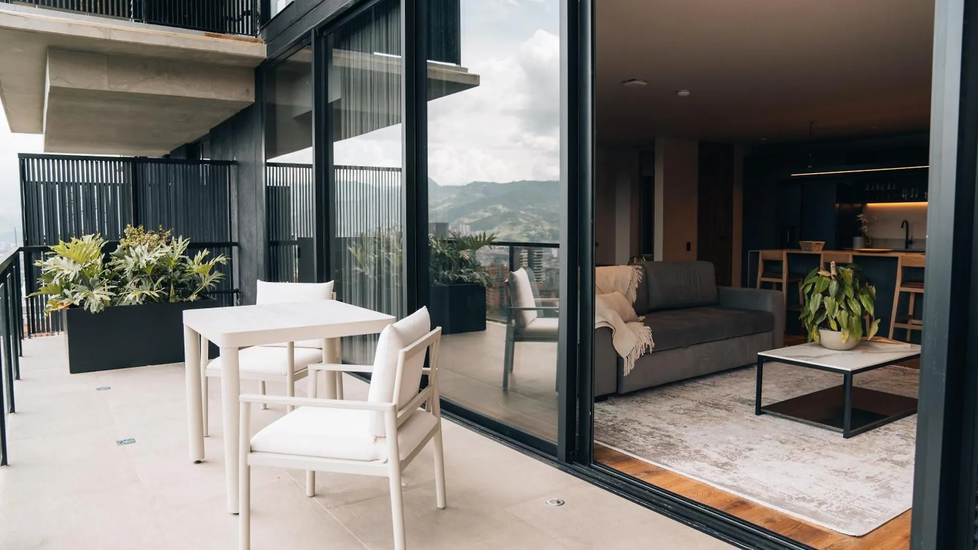 Kiin Living- 