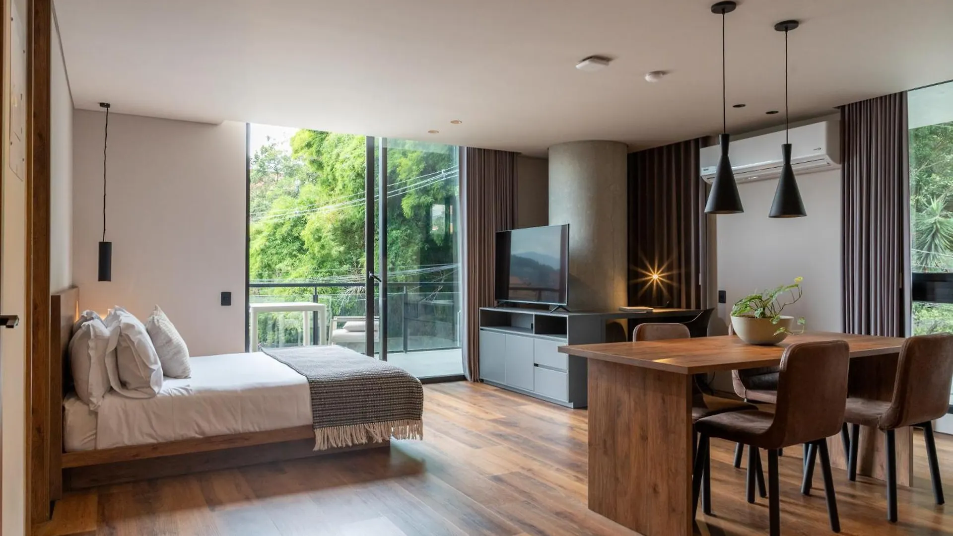 Kiin Living- 