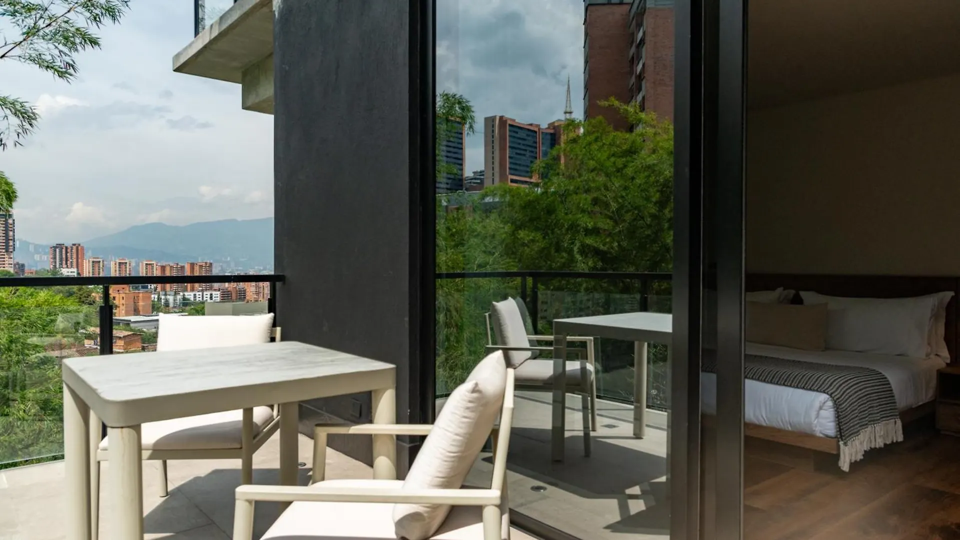 Kiin Living- 